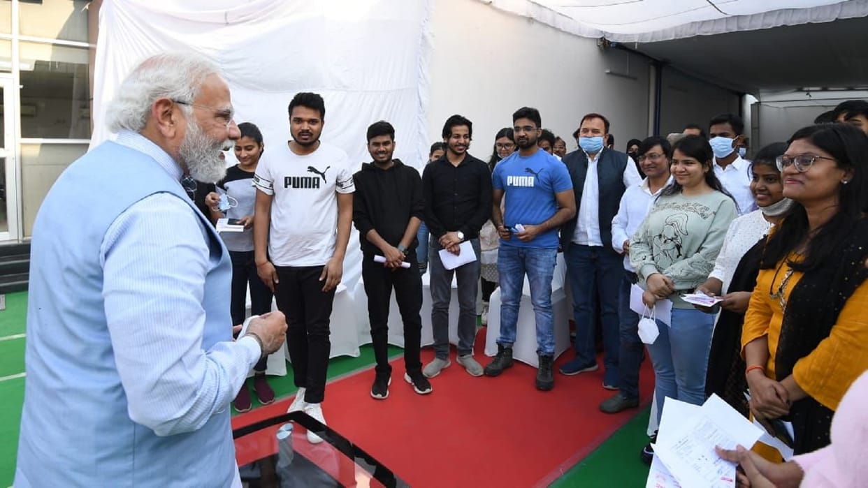 PM Modi meets students returned from Ukraine in Banaras