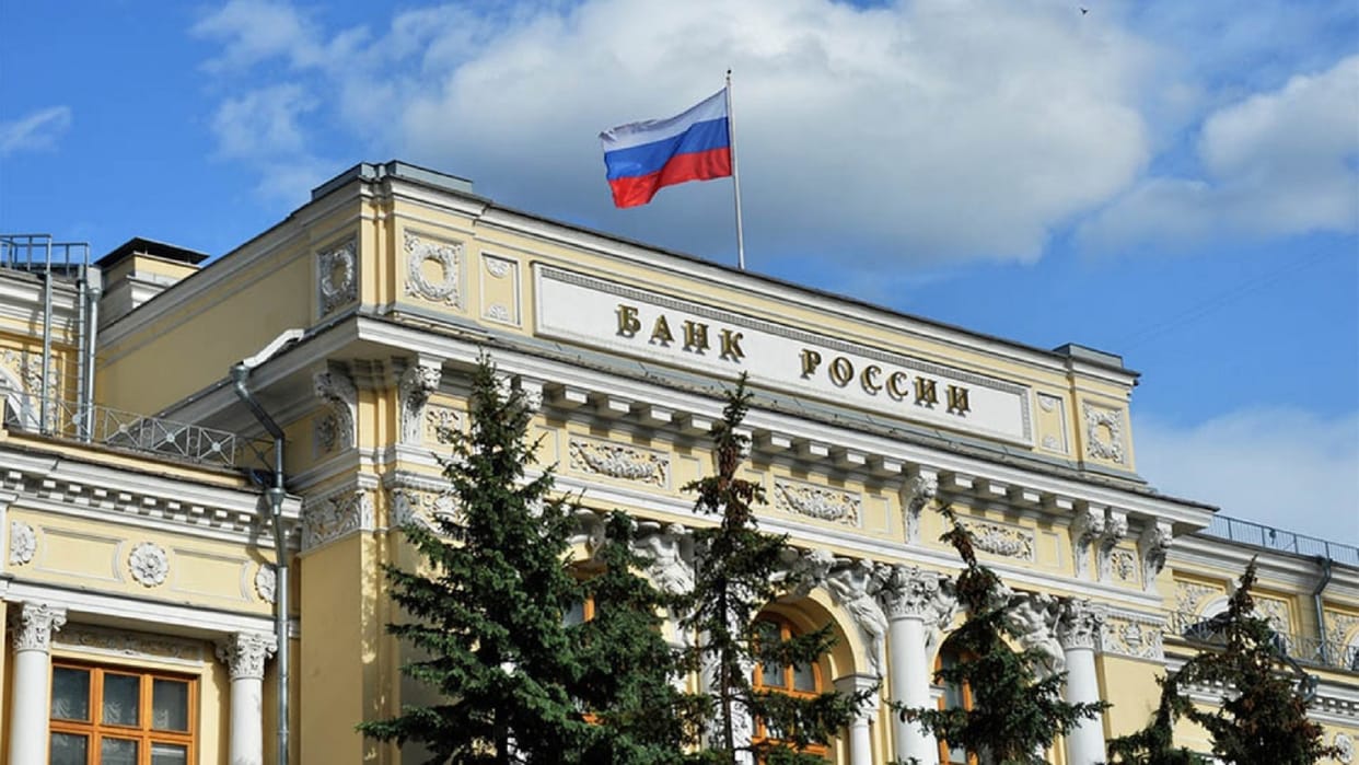 Russia Ukraine War Update: Russia Central Bank barred financial institutions from sending money outside the country to people who are not citizens of Russia