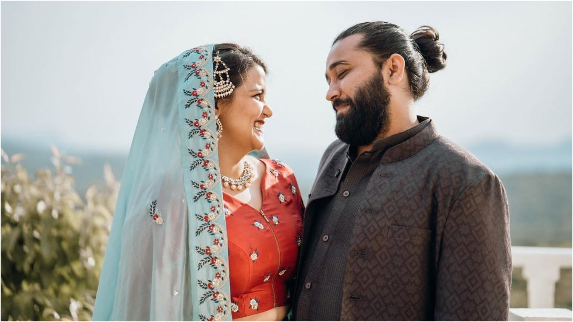shahid kapoor sister sanah kapoor rocks in pestal blue lehenga for her bridal look