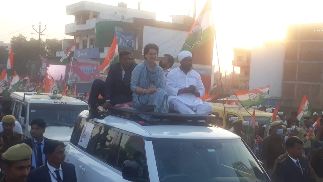 UP Assembly Election 2022 priyanka gandhi road show in varanasi