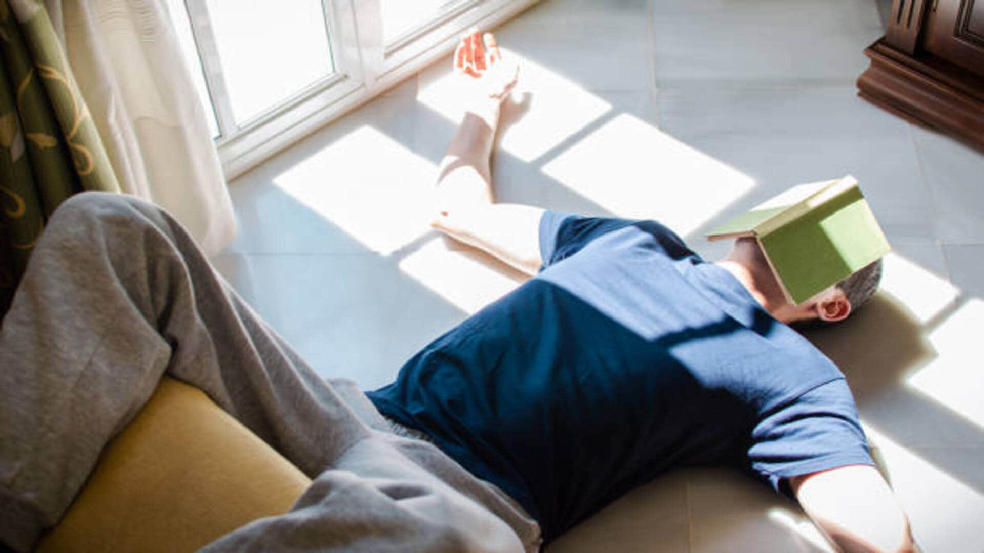 Vastu Tips for Success and Fame Keep These Things in Mind While Sleeping
