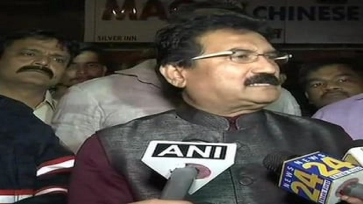 income tax department found benami assets and hawala transactions after raids on shiv sena corporator and bmc contractors in mumbai