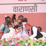 पश्चिम बंगाल की मुख्यमंत्री ममता बनर्जी और सपा अध्यक्ष अखिलेश यादव।