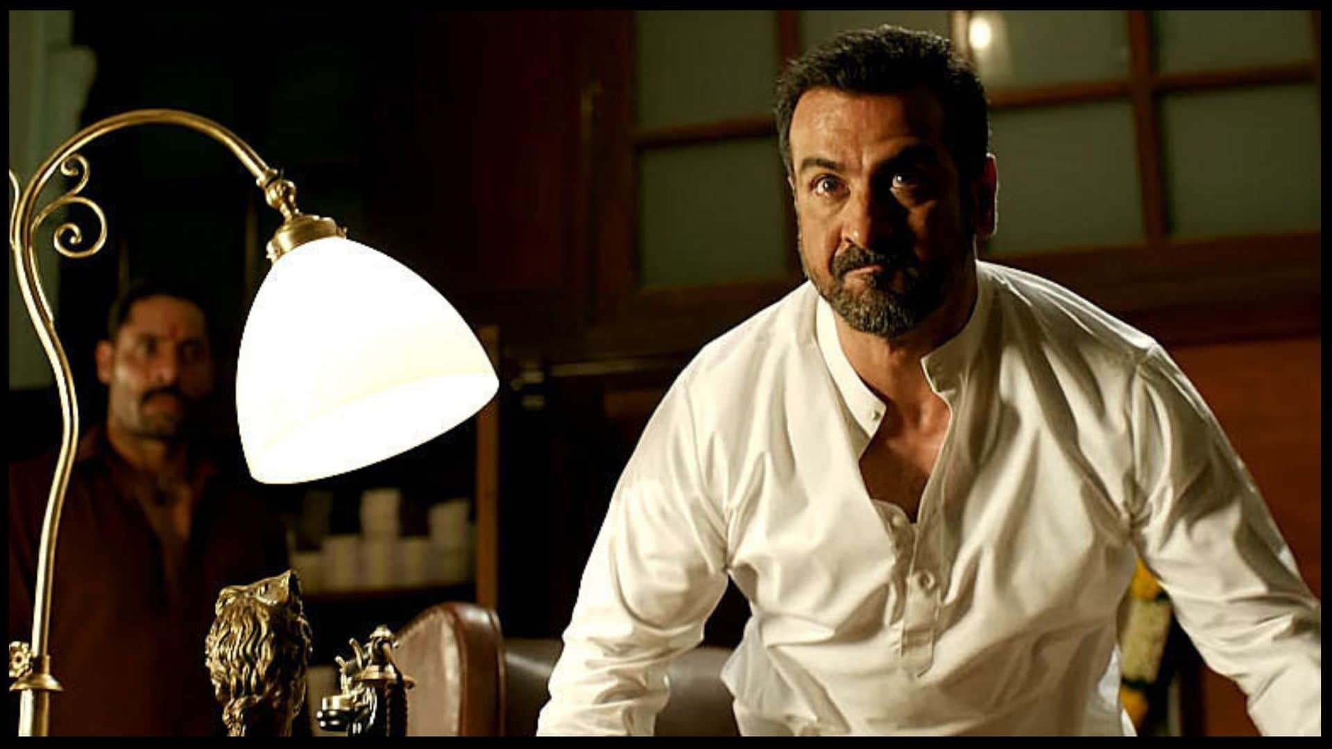 Ronit Roy pens cryptic note on being betrayed by someone smriti irani and rupali ganguly ask him what happened