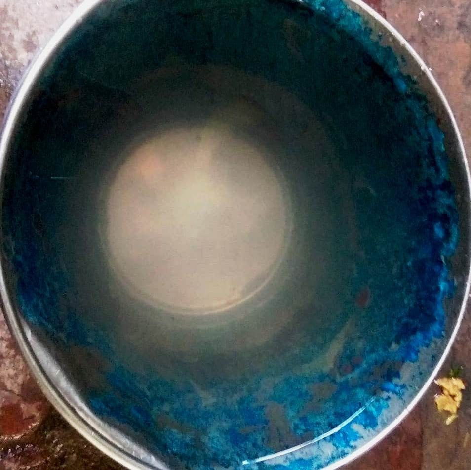 Dirty water coming into homes from water pipeline, people upset