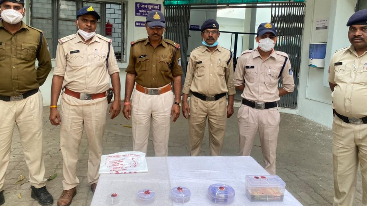Sehore: Married woman together with lover took jewelery worth lakhs from her maternal home, police caught 5 accused