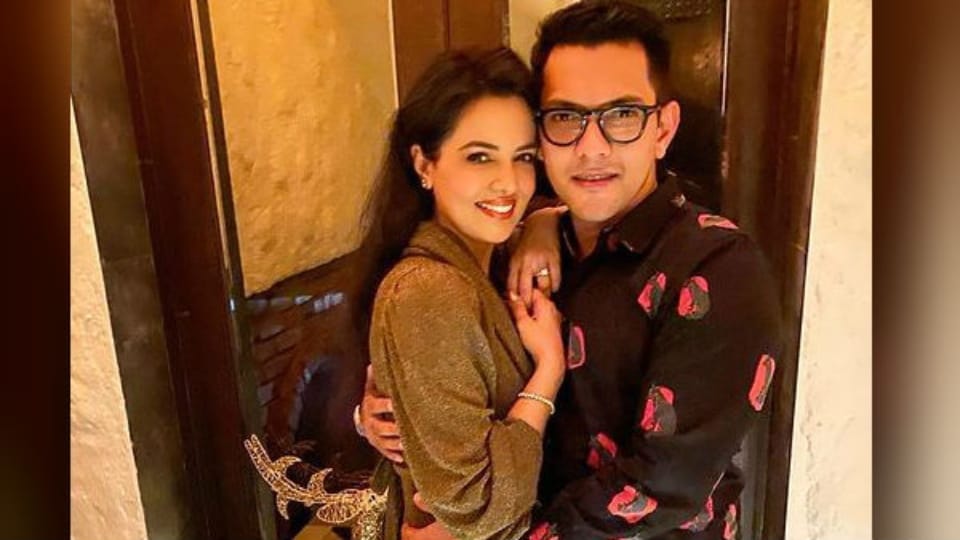 Singer Aditya Narayan and Shweta Agarwal blessed with baby girl