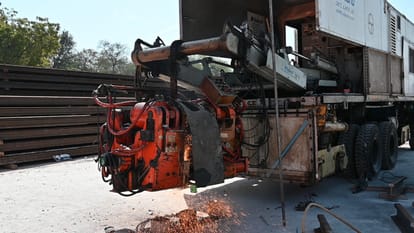 Agra Metro Depot Track laying work will start soon 