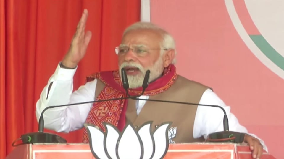 pm modi mentioned aged woman who said maine modi ka namak khaya hai during mirzapur rally