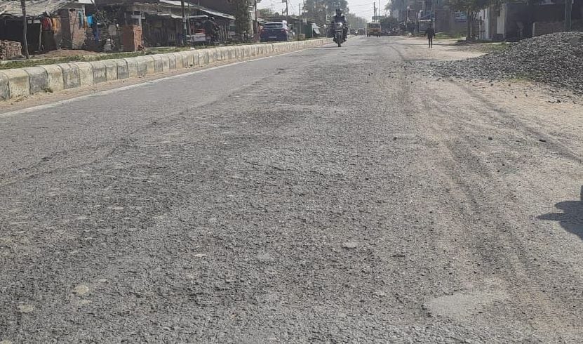 Bhognipur-Bilhaur road is not getting repaired even after the release of funds, more than 20 thousand drivers are upset