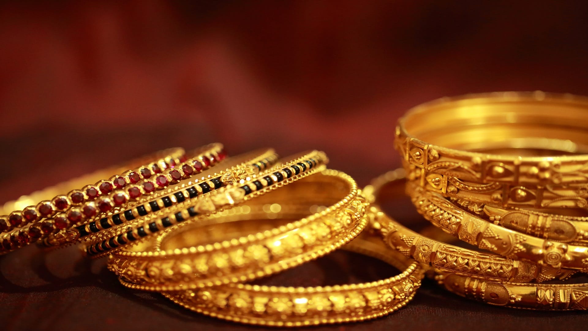 Gold Investment Tips: Benefits of investing in gold etf and gold fund