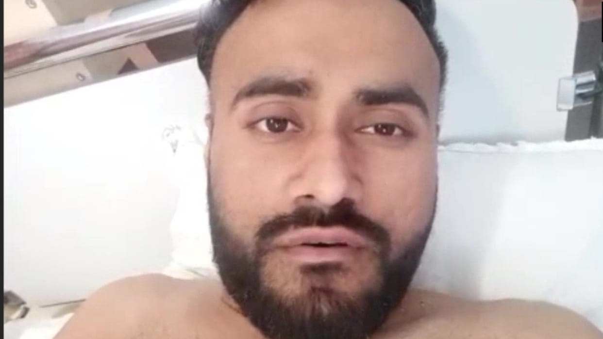 Harjot Singh Indian stranded in Ukraine seeks help as he sustained multiple bullet injuries in Kyiv amid war with Russia news in Hindi