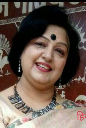 Hina makes women self-reliant by teaching skills