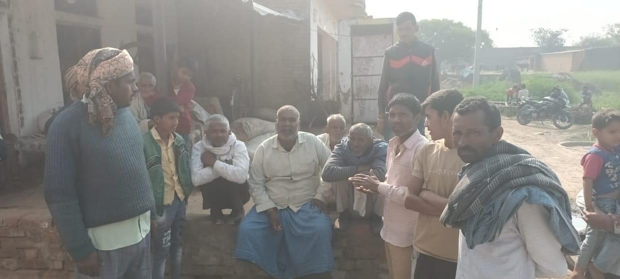 Thieves raid former head's house, goods worth twenty lakhs stolen