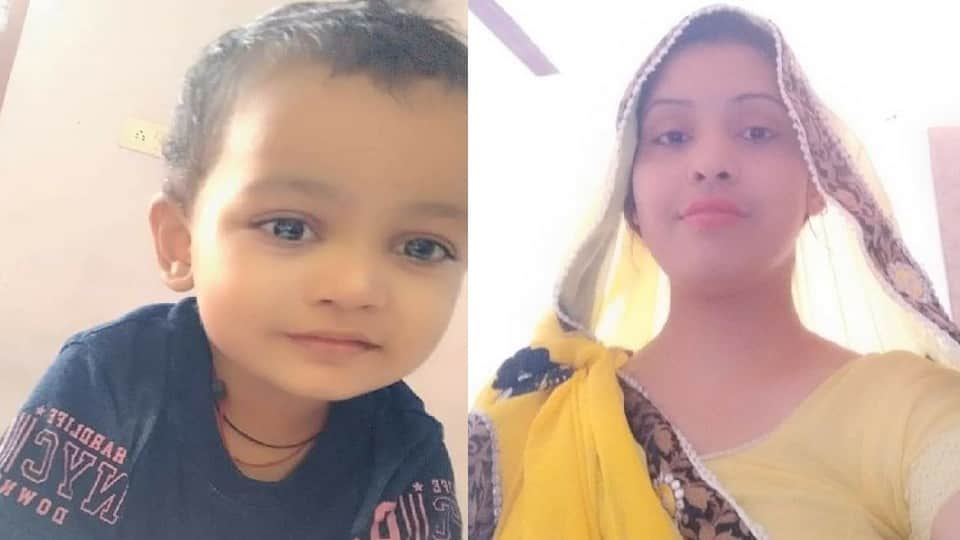 policeman's wife and son died as cantor collides with truck parked on Agra Gwalior Highway