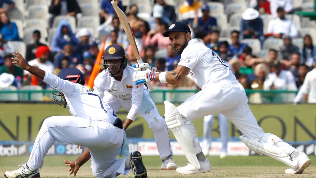 Virat Kohli completes 8000 test runs in his hundred test joins Sachin tendulkar and Sunil Gavaskar