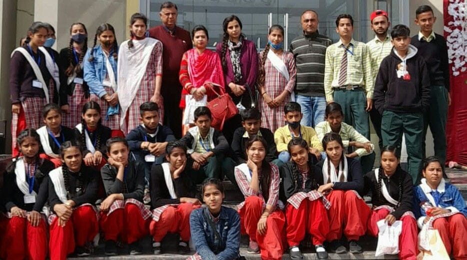 student learnt road safety in amb school