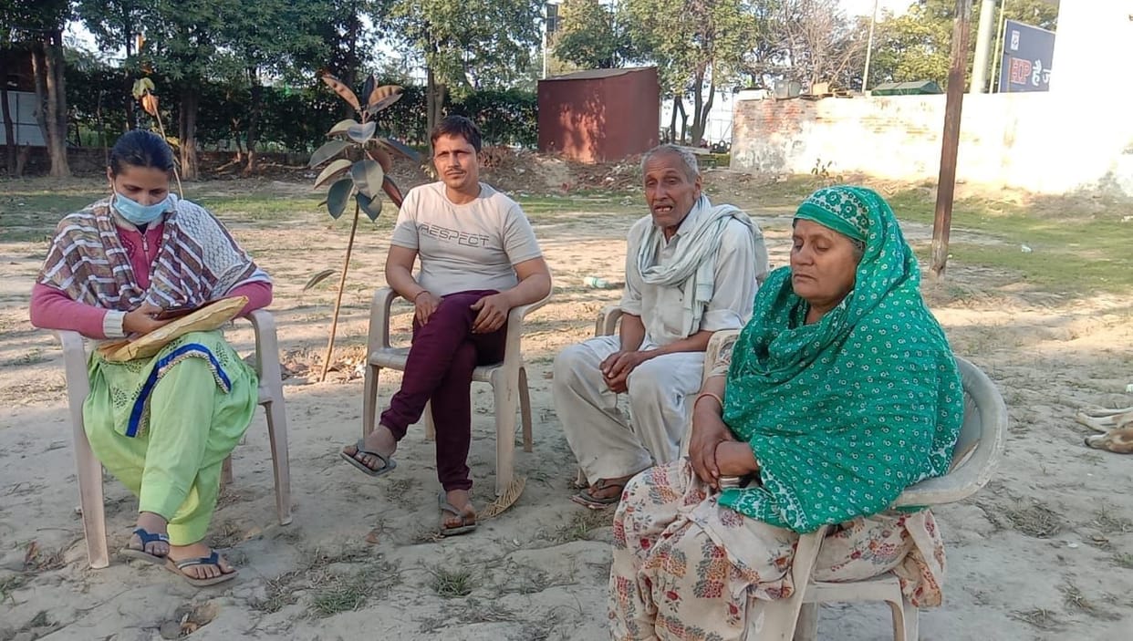 Married by giving a fake name and address, got angry for 80 thousand rupees