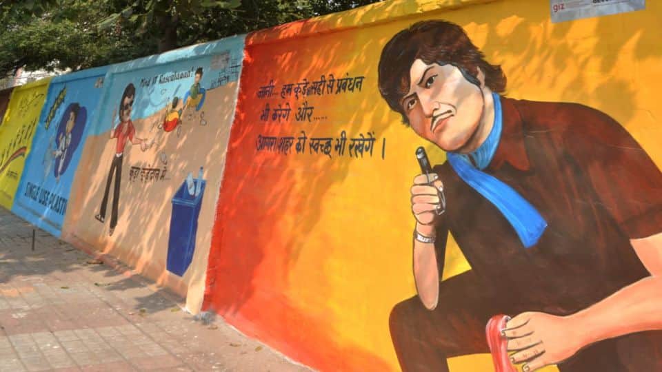 painting of Gabbar and film actors on walls making people aware about cleanliness in agra