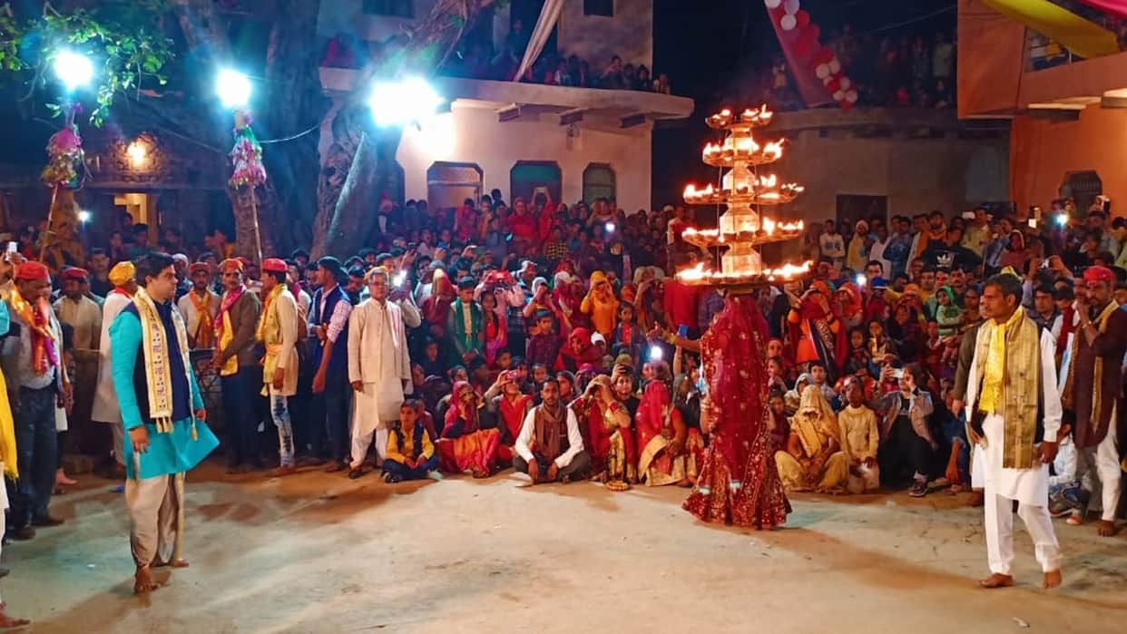 Holi 2022 Women perform Charkula dance on Holi in Mathura