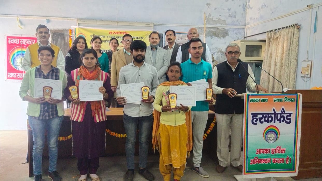 MLR College student Sudesh first in speech competition