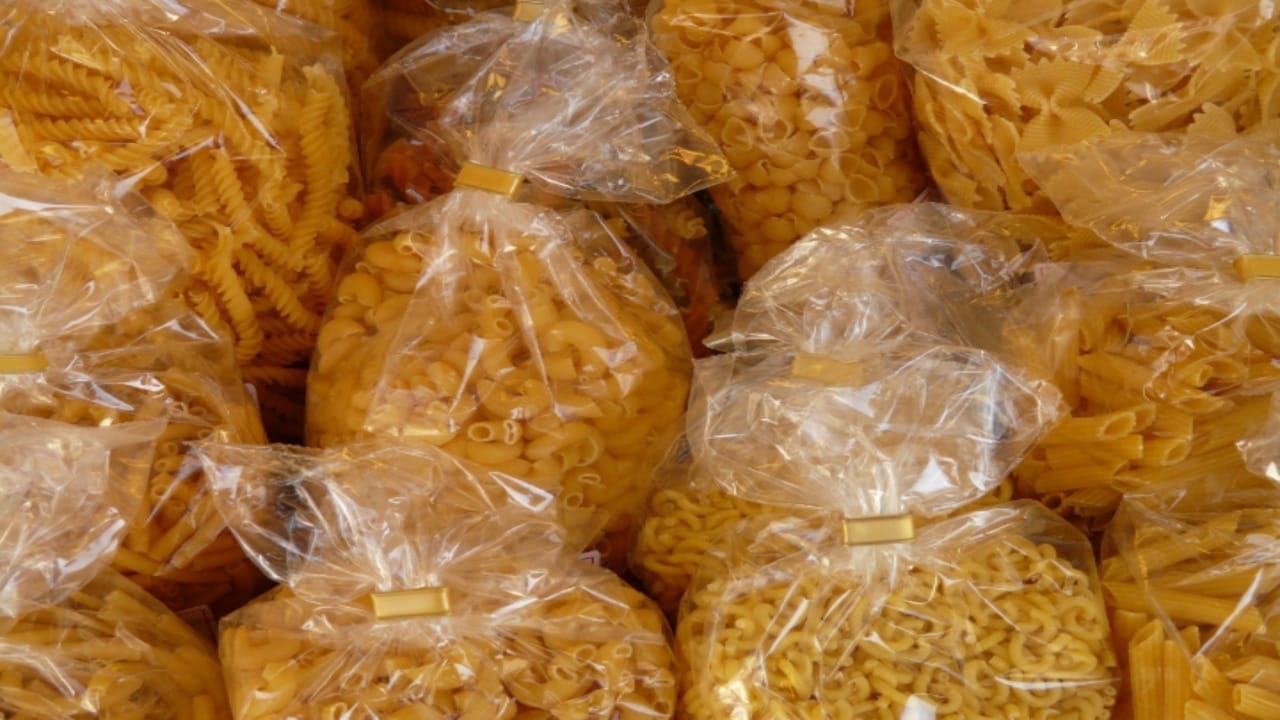FSSAI are planing to give health rating on packed food items in India know all details here