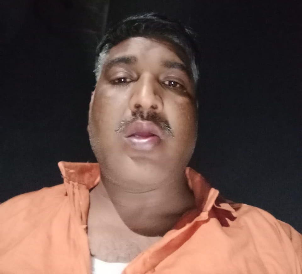 Hurt by the rape report, the head constable jumped in front of the train