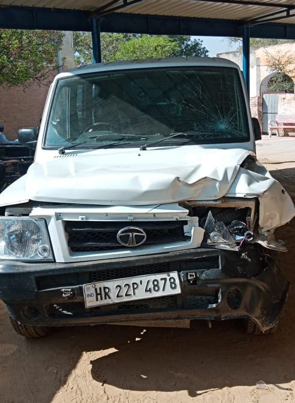 Fatehabad CIA team car hit the family