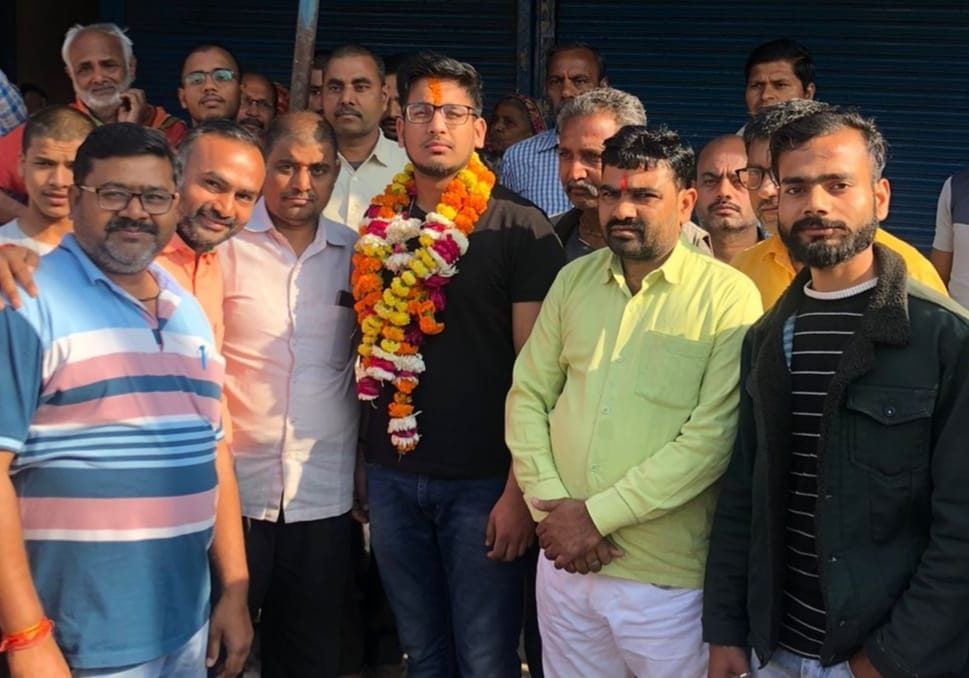 Banda's third son Neeraj returns home from Ukraine