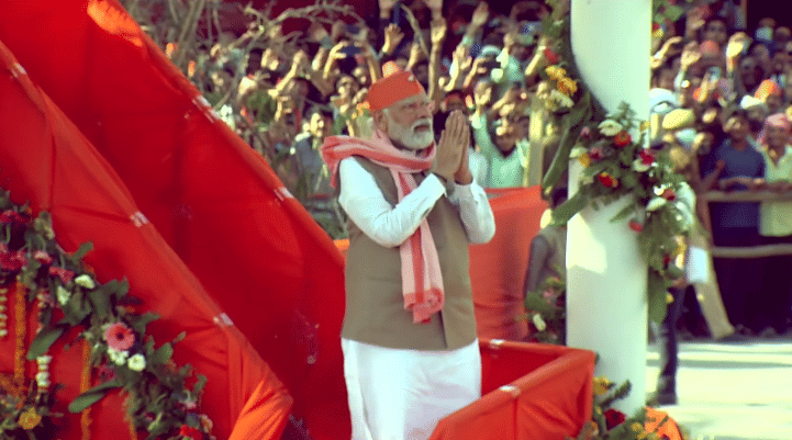 UP Chunav 2022: After roadshow PM Modi reached Pappu tea relieved tiredness with sips