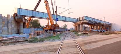 Girder kept with block, traffic can start till 31st March