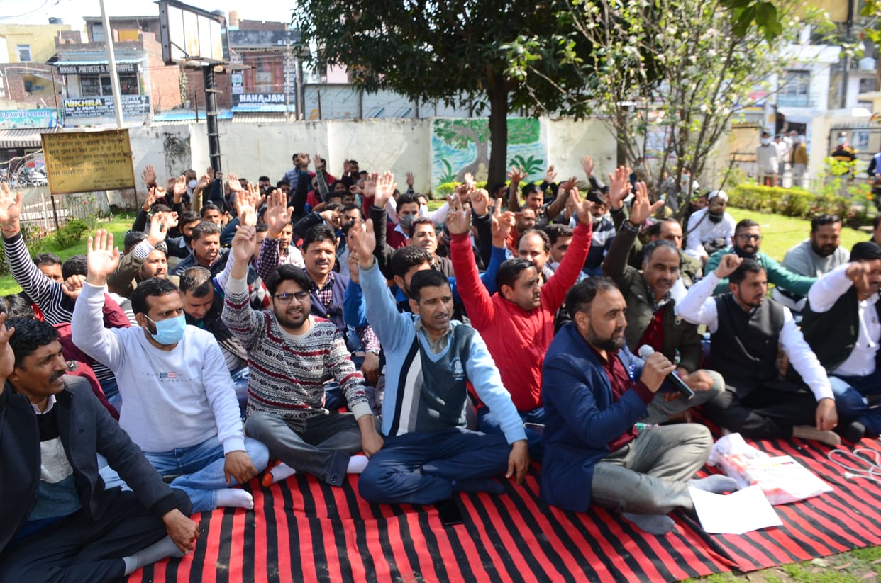 Patwaris started indefinite strike