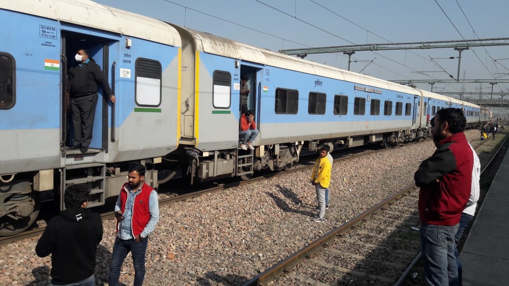 As soon as I left Khatauli, the smell started coming in the coaches.