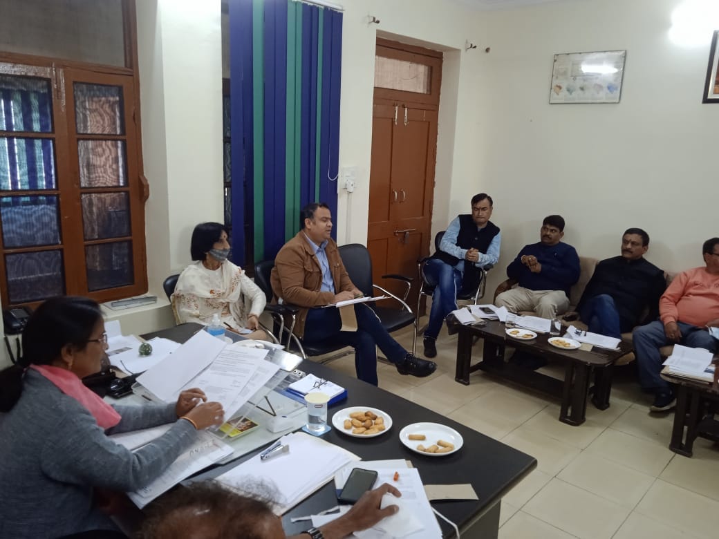 nagar parisad will noit recover the shop rent  from  the 220 shopkeepers in nahan city