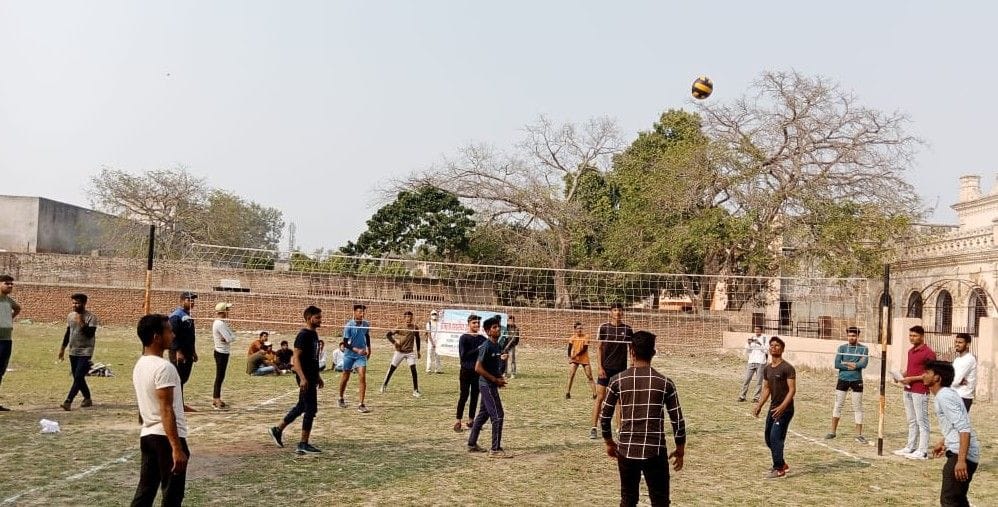 Hathras: Ajroi in Kabaddi and Mursan's team winner in Volleyball