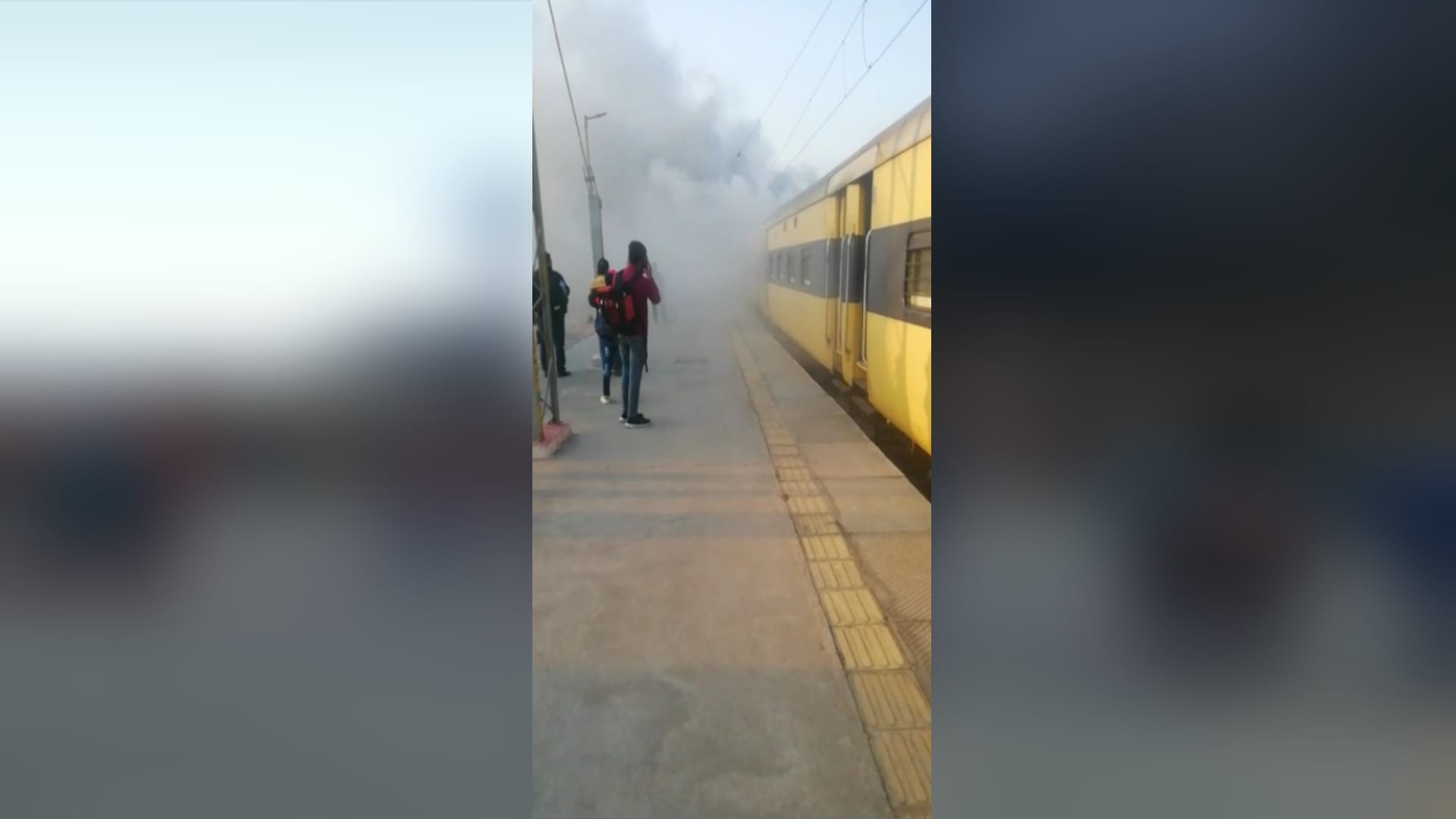 Meerut News: fire set in Saharanpur delhi-passenger train see photos