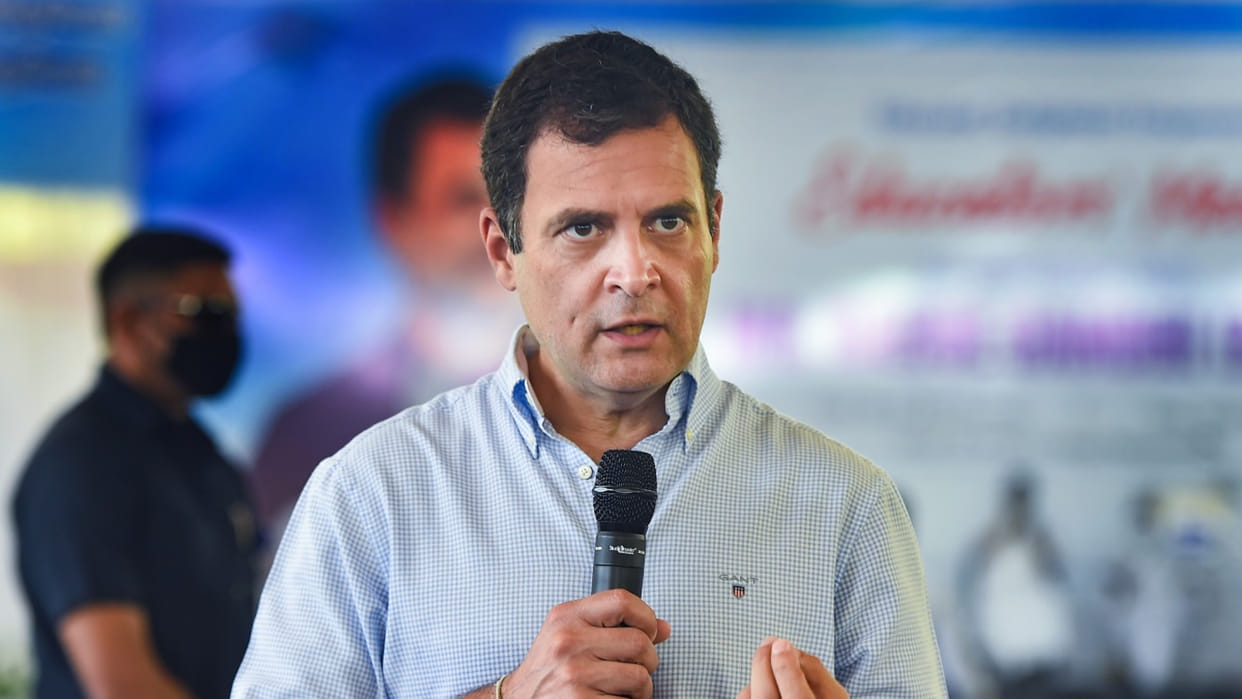 Rahul Gandhi digs at Centre over fuel price hike saying get your petrol tanks filled before election offer ends news in Hindi