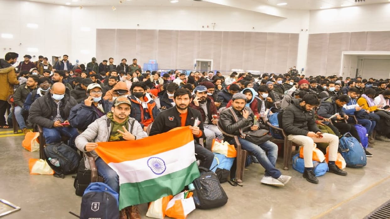 Ukraine Crisis 10 stories of Indian students stranded then evacuated story of their courage fighting spirit