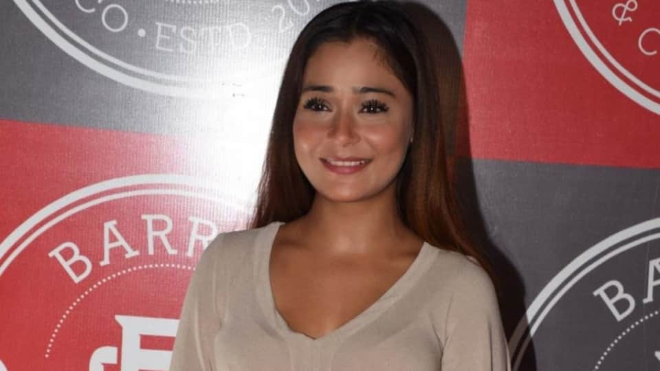 Lock Upp Sara khan reply trollers who say actress invites controversy