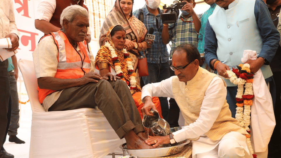 Shivraj Announces return Gift to sanitation workers in MP, Will get 150 Risk Allowance per month