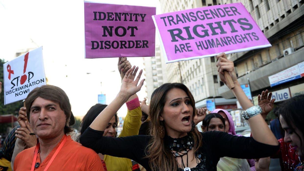 Pakistan Shariat Court pull the Human Rights Ministry in the issue of rights of transgender persons