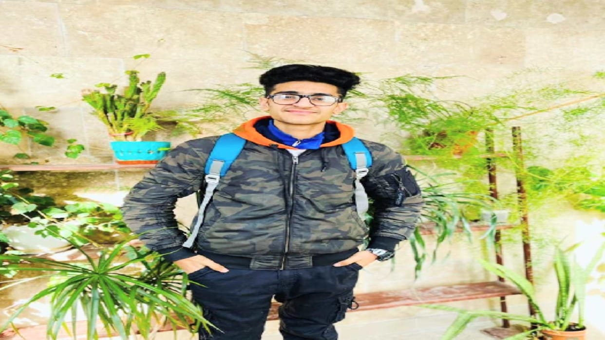 Russo-Ukraine War: Karthik a youth from Himachal came out of Pisachin by paying 500 dollars