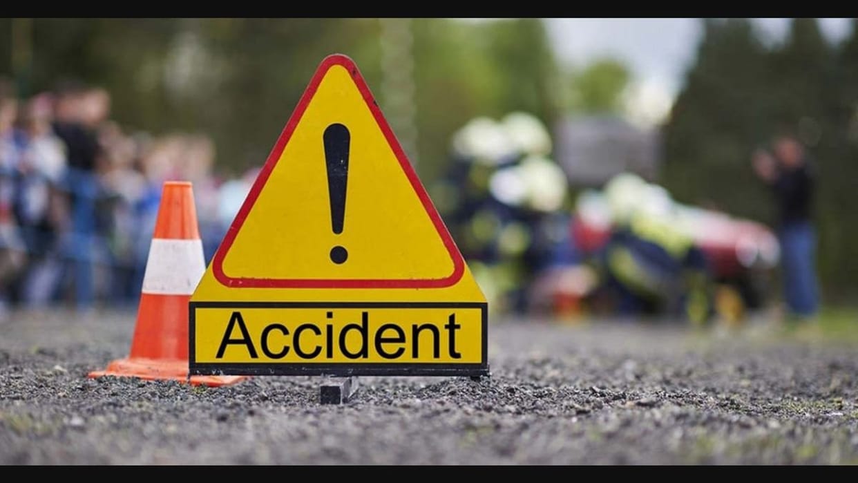 Rae Bareli: Two teachers returning from the headmaster's wedding died in a road accident
