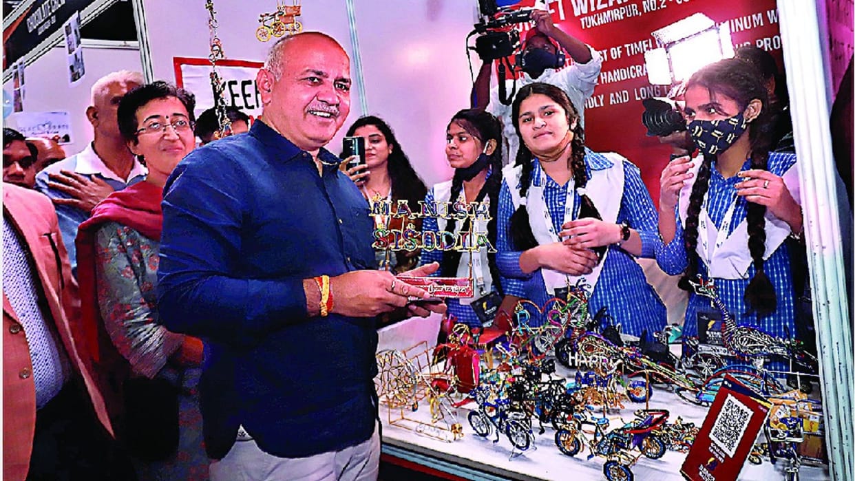 Delhi: Business Blasters Investment Summit and Expo held Sisodia said confidence of children of government schools increased