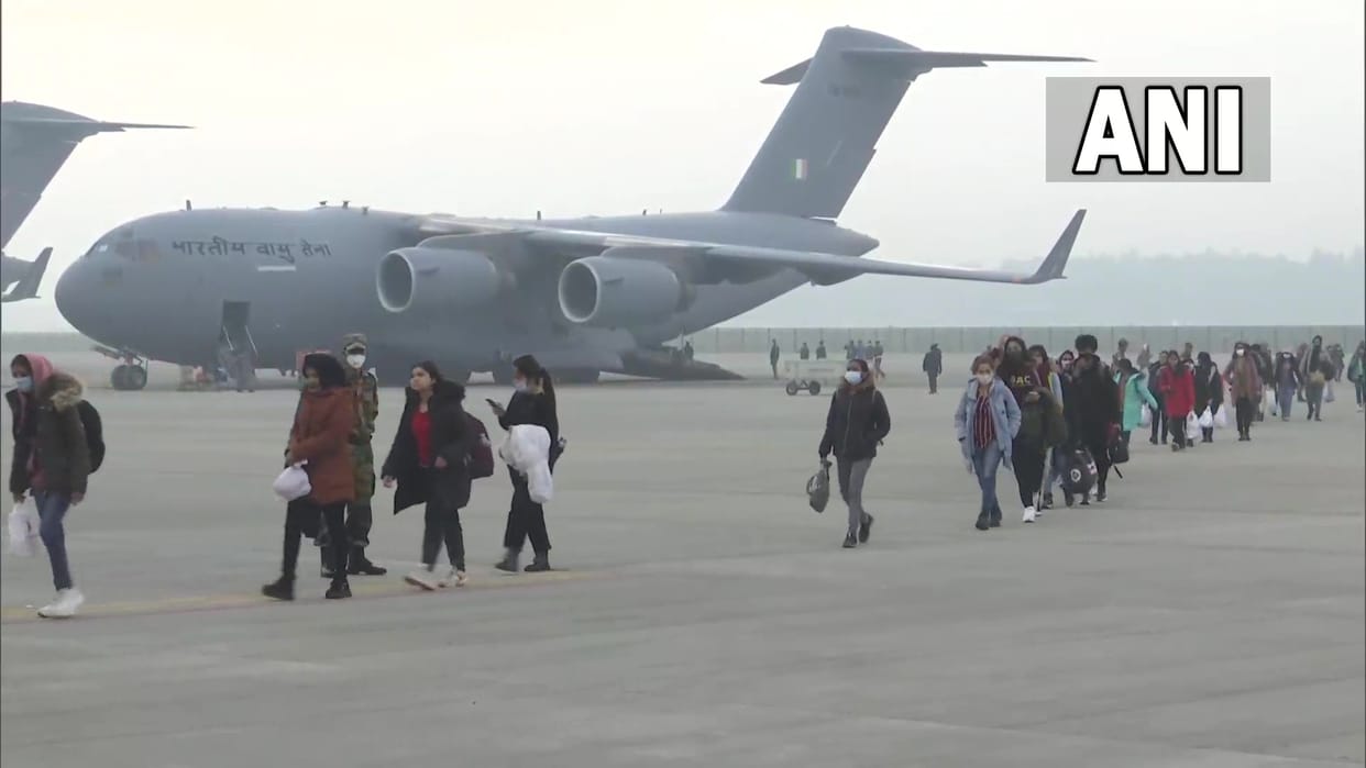 Ghaziabad: Air Force C-17 arrived in Hindon carrying 210 Indian nationals from Ukraine was flying from Bucharest