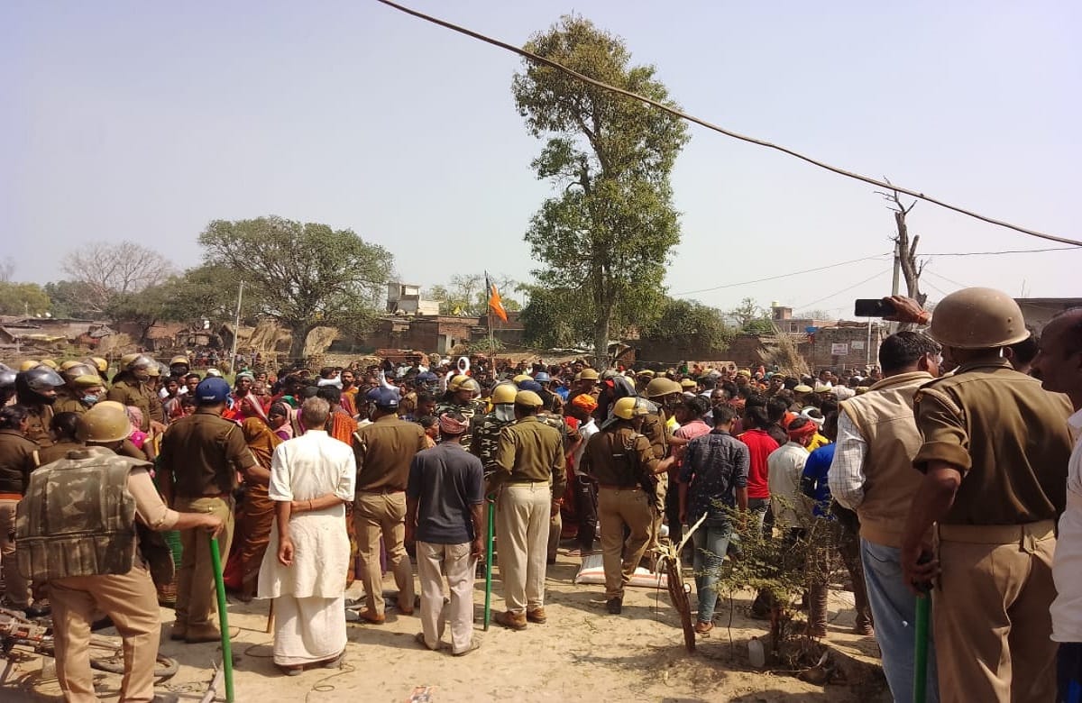 Middle aged dies in berry plucking dispute in ballia  police alert due to incident that happened in election environment