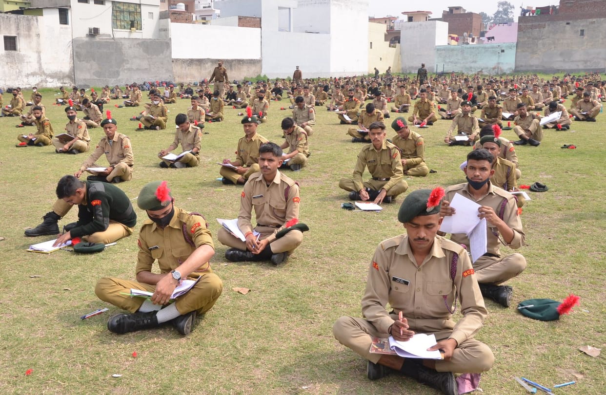 623 cadets took the exam for B certificate
