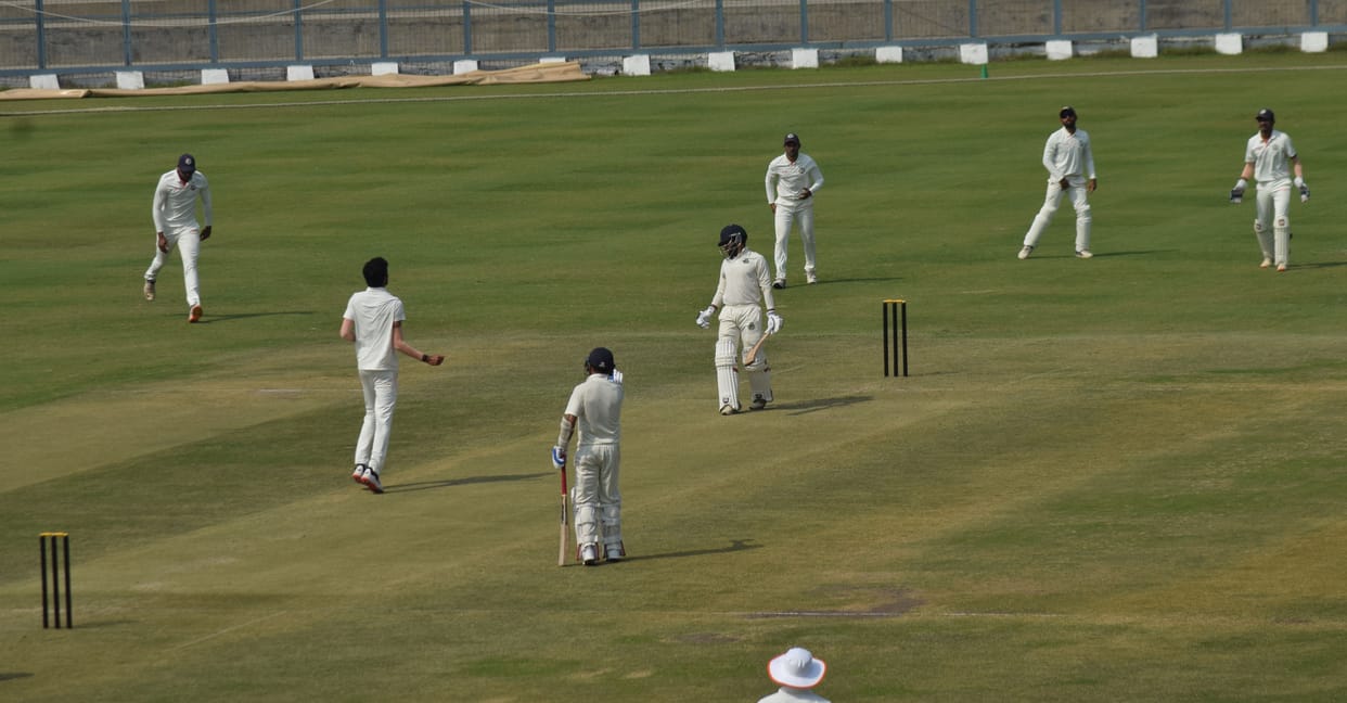 Vidarbha scored 125 runs for 5 wickets in the second innings.