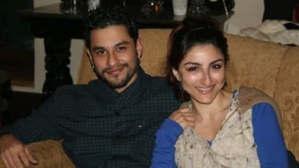Kunal Khemmu shared the post about the incident on the road and said that he and his family have been abused
