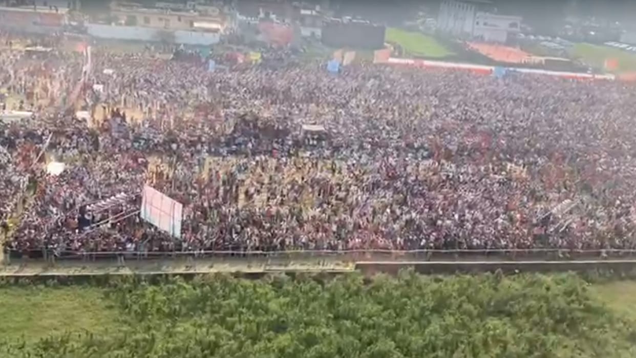 UP Elections 2022 7th Phase Election Campaign in 15 Photos Modi  in Kashi Akhilesh in Azamgarh and Mirzapur